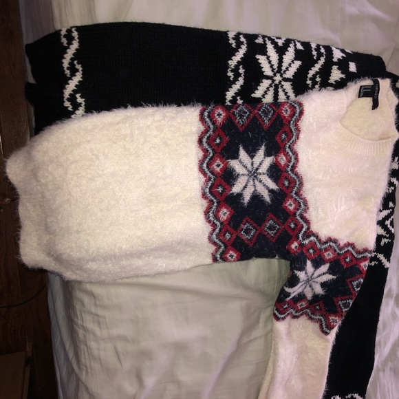 Two warm patterned sweaters - Picture 6 of 6